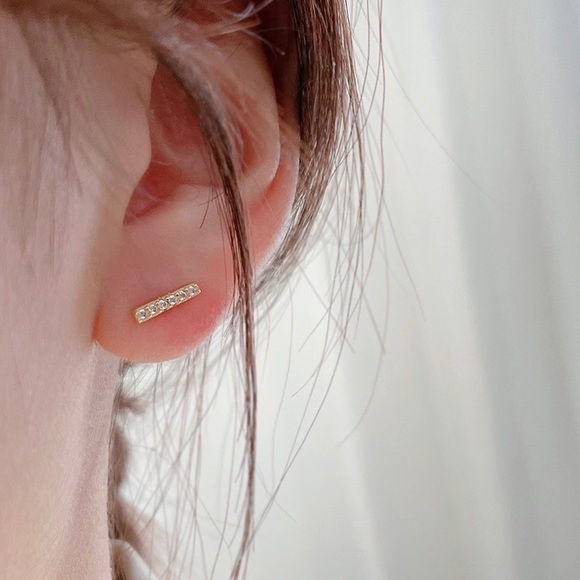 Sterling silver earrings, mini ear studs earrings,sterling silver studs earrings - Picture 8 of 8